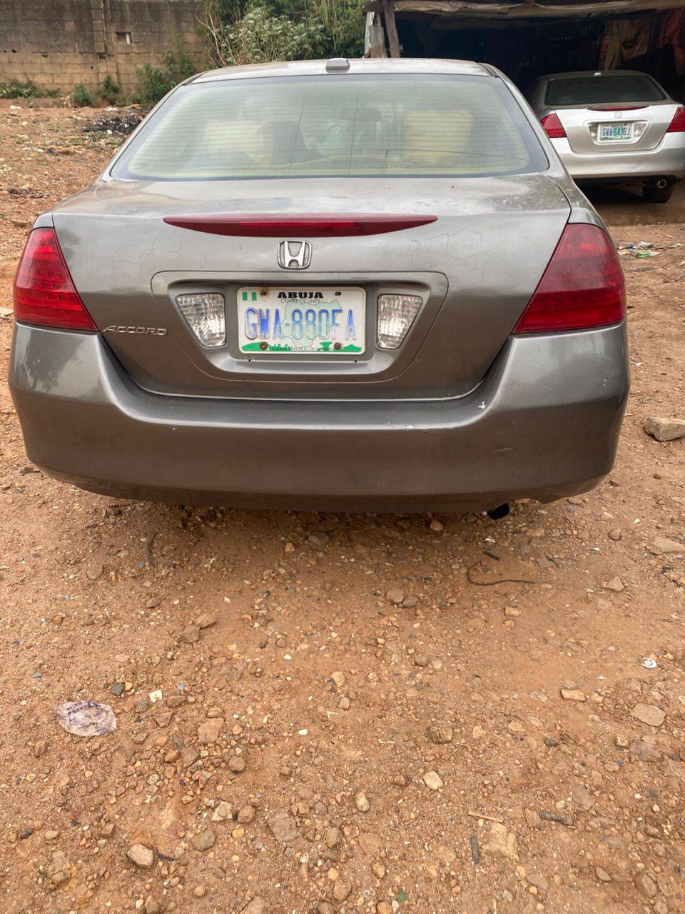 A picture of Early morning deal 07 distress Honda accord with untempered engine