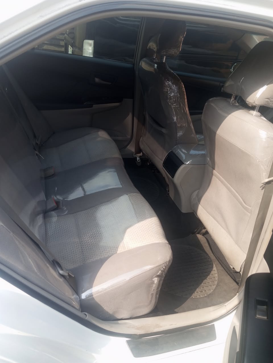 A picture of 2013 Toyota Camry Le sedan 2 5cylder