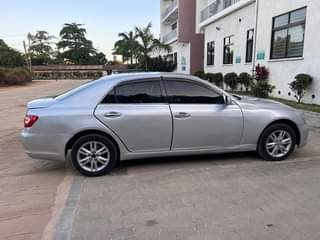 A picture of Toyota mark X