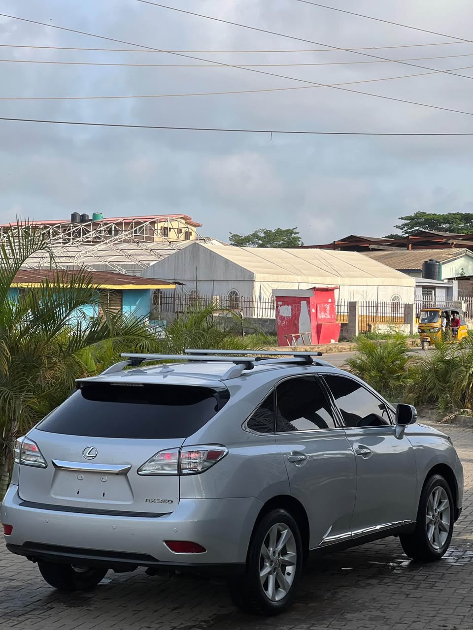 A picture of Toks Lexus 2011