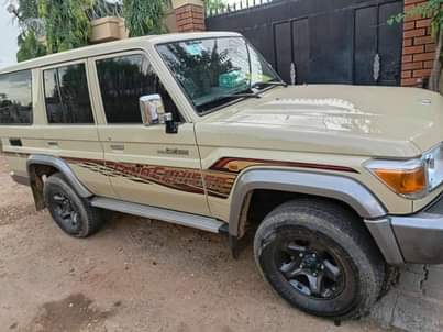 A picture of Toyota Land cruza