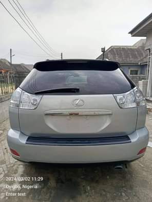 A picture of Neatly flashed on first body Lexus RX 330 silent engine