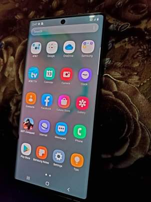 A picture of SAMSUNG GALAXY NOTE10 PLUS