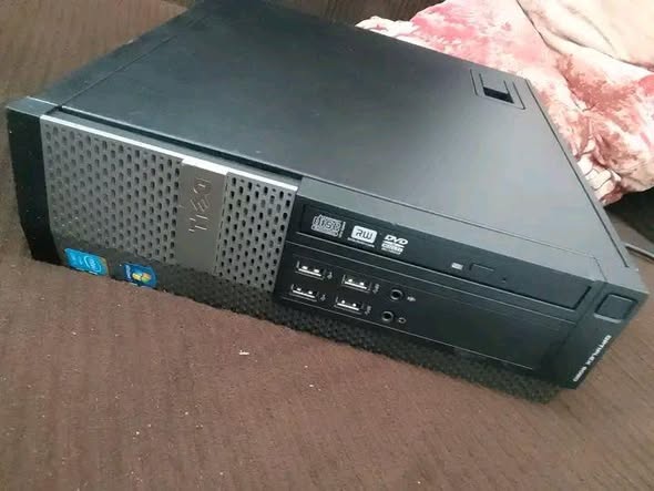 A picture of I5 dell desktop on sale