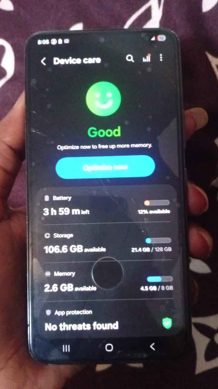 A picture of Samsung galaxy S22