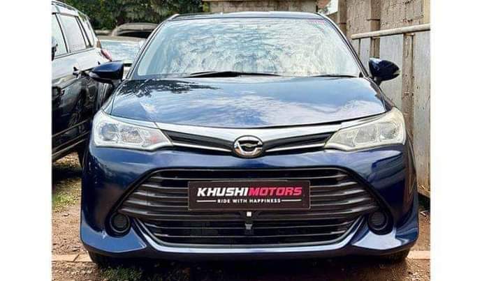 A picture of 2015 Sedan Toyota Corolla Axio NKE165