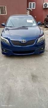 A picture of 011 Toyota Camry SE Tokunbo Location ogudu 5 150 08109381328