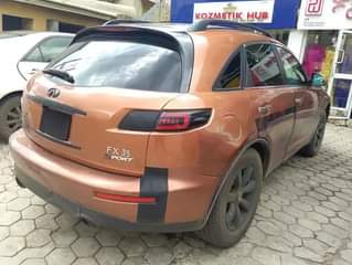 A picture of Infiniti FX35 2005