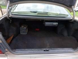 A picture of For sell sharp first body Toyota Avalon 2000 model