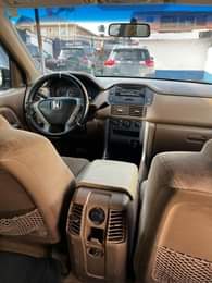 A picture of Sharp deal 2006 Honda pilot Sharp like toks Sound engine