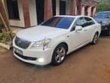 A picture of Crown majesta 2008 ubk v8 4 6 engine brown leather