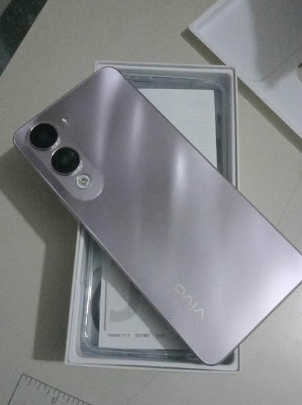 A picture of Vivo 128g 145k