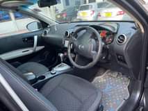 A picture of nissan Xtrail