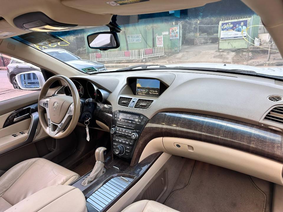 A picture of Chat me up and get ur own car