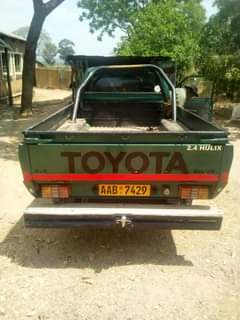 used toyota hilux