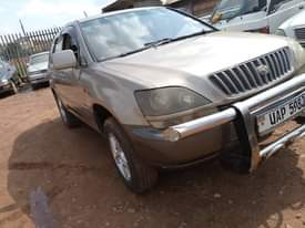 A picture of TOYOTA HARRIER AT