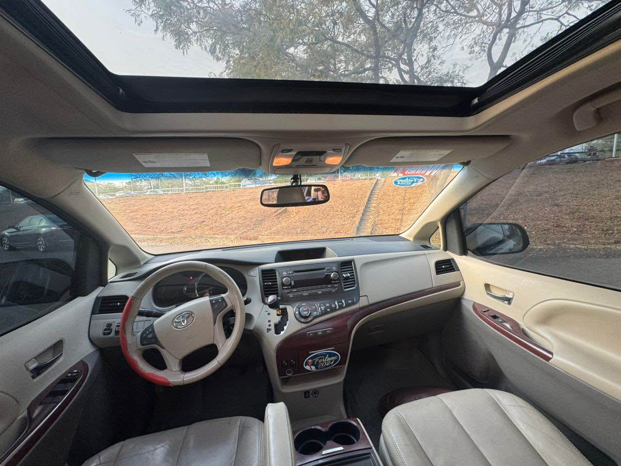 A picture of TOYOTA SIENNA XLE 2014 MODEL