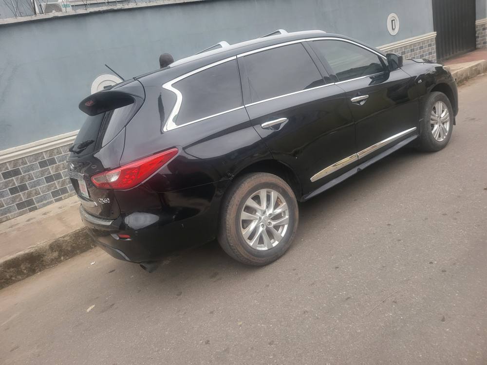 A picture of Infinit qx60 014 tokunbo