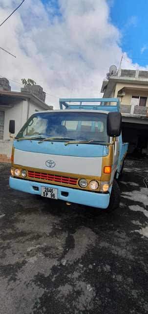toyota dyna