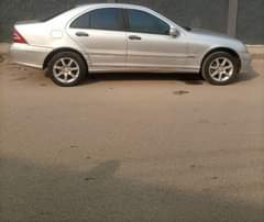 A picture of Mercedes C180 Super clean