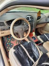 A picture of Lexus Es350