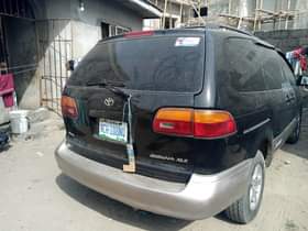 A picture of NEATLY USED 2001 MODEL TOYOTA SIENNA Absolutely nothing to fix