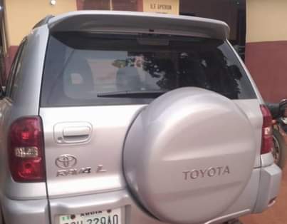A picture of 1 year used tokunbo Standard Toyota RAV4 Automatic is going