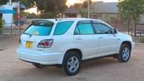 A picture of TOYOTA HARRIA BEI 18 8M