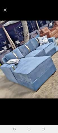 A picture of sofa mpya