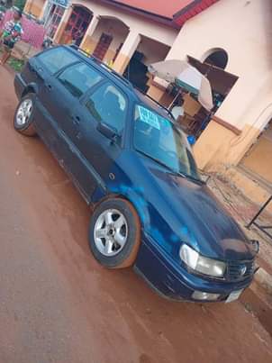 A picture of VOLKSWAGEN PASSAT
