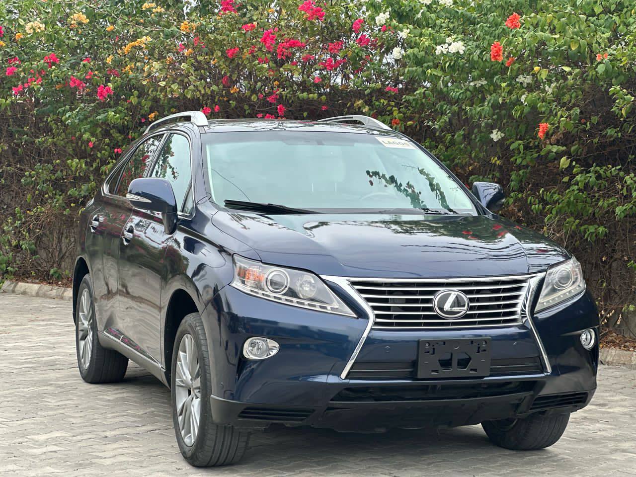 A picture of 2014 toks lexus rx350