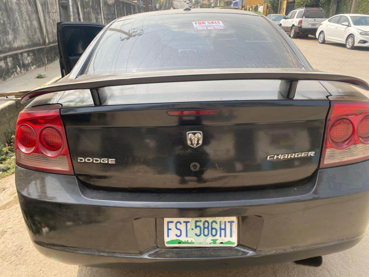 A picture of Dodge Charger 2010 