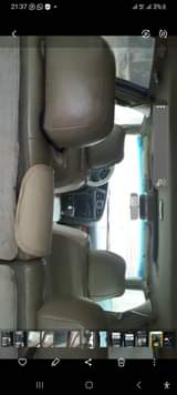 A picture of Infiniti jeep