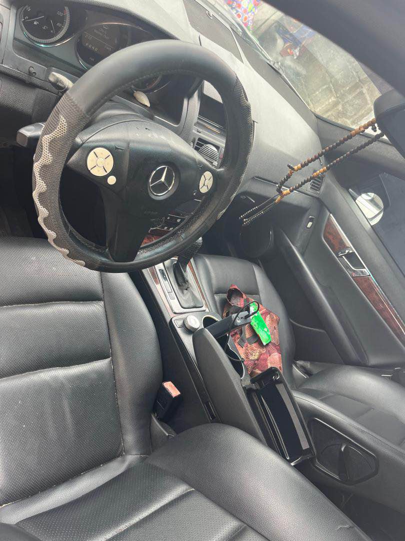 A picture of Benz c 300 2010 model