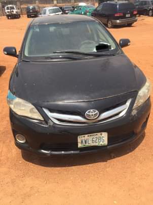 A picture of Toyota Corolla 2011 do car is work good engine and