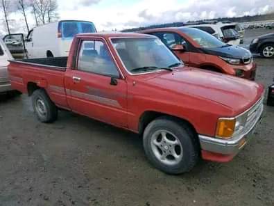 A picture of Toyota Hilux pickup 1999 For Sale at Lagos state 750