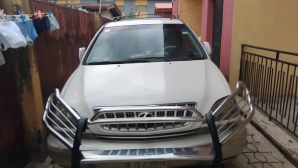 A picture of Quick Deal Neatly used and well maintained 2002 Lexus RX300