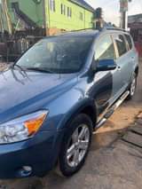 A picture of Toyota RAV4 2007