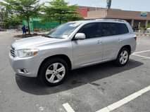 A picture of 1 2008 Toyota Highlander limited thumb start Price 10 6m