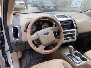 A picture of Ford 08 model