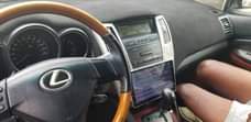 A picture of Lexus RX 330