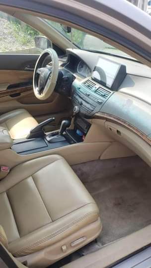 A picture of Honda accord 2009 v6