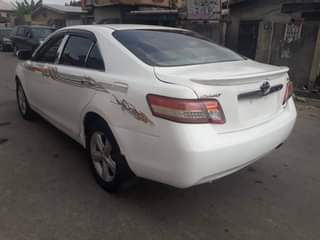 A picture of 2011 ROYOTA CAMRY
