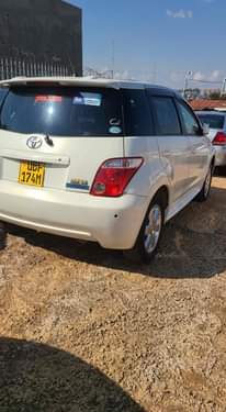 A picture of Toyota IST . 2006 Model.