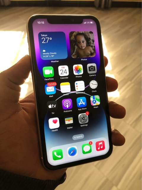 A picture of iPhone 11 plain 128GB