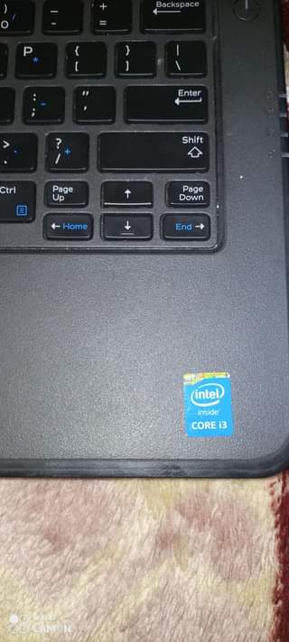 A picture of DELL latitude i3 5th generation at 550 000