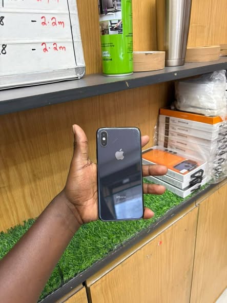 A picture of Iphone Xs 64Gb Bm 98 450k 0701707265