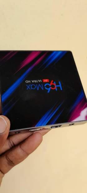 A picture of H96max android TV box 32 4gb
