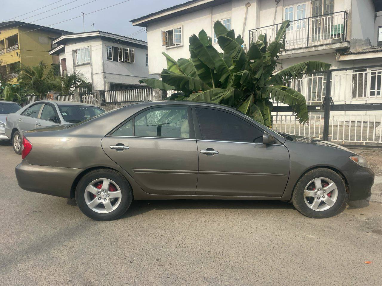 A picture of Toyota Camry 2004 Uber Bolt standard
