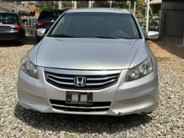 A picture of Neatly used first body 2011 hoda Accord Untampered engine Untouched